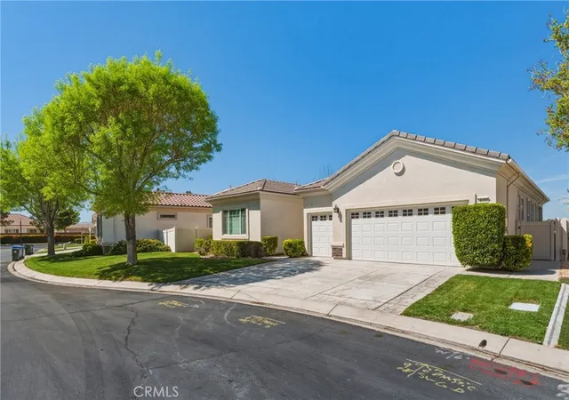 2nd image of 19300 Macklin, Apple Valley, CA 92308 | MLS# HD26065305