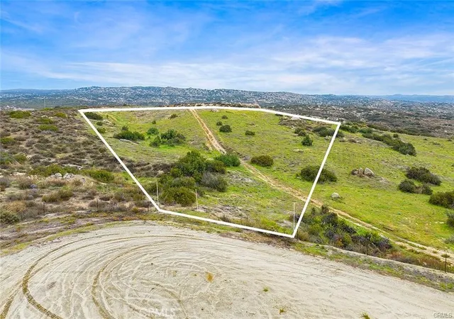 1st image of 41120 Jojoba Hills, Aguanga, CA 92536 | MLS# SW26065179