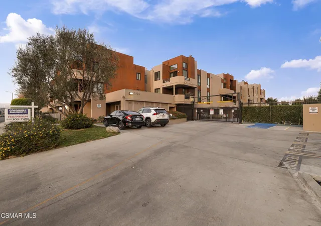 Homes for sale in Canoga Park, CA | 7826 Topanga Canyon Blvd #103, Canoga Park, CA 91304 | MLS# 226001379