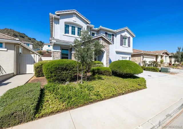 Homes for sale in Fallbrook, CA | 3029 Via De Todos Santos, Fallbrook, CA 92028 | MLS# 260007073SD