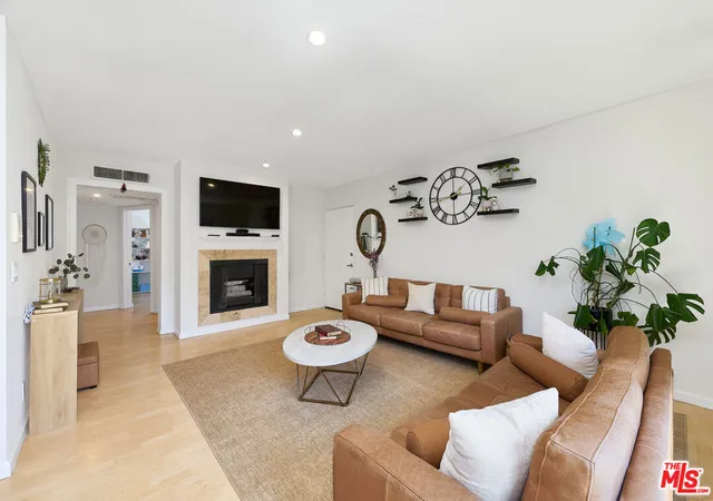 Photo 3 of Condo for sale at 6250 Fulton Ave #205, Van Nuys, CA 91401 | MLS# 26669885 | Listing updated on 2026-09-25