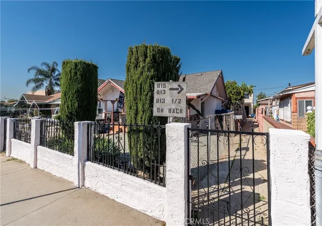 Listing Photo 4 - Condo for sale in building located at 811 S Gage Ave, Los Angeles, CA 90023