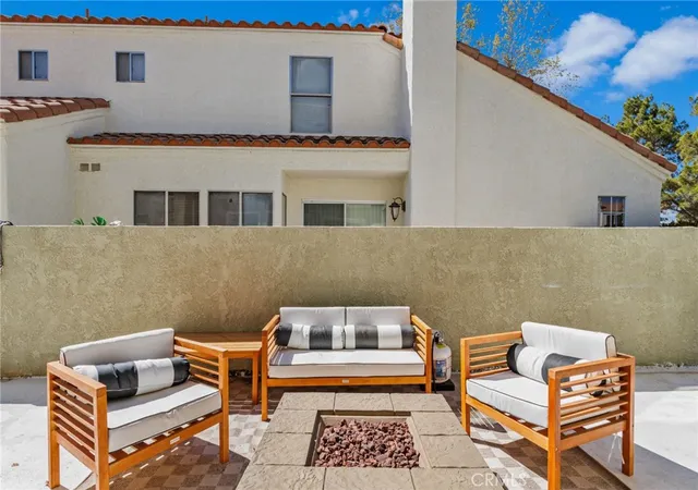Listing Photo 5 - Condo for sale in building located at 37940 123 42nd E, Palmdale, CA 93552