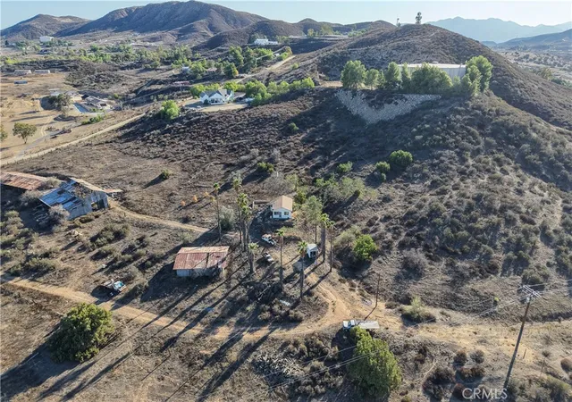 Photo 4 of Single family home for sale at 17751 Lake Mathews, Perris, CA 92570 | MLS# SW26063460 | Listing updated on 2026-03-27