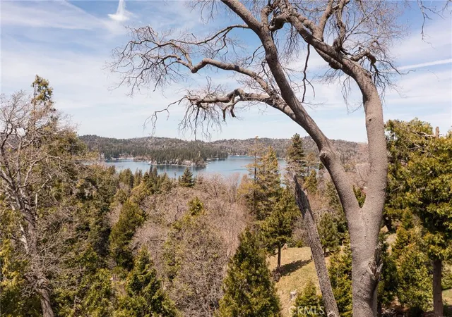 1st image of 226 Hidden Forest Rd, Lake Arrowhead, CA 92352 | MLS# IG26065605