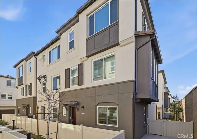 Homes for sale in Pico Rivera, CA | 9329 Via Azul, Pico Rivera, CA 90660 | MLS# IV26065633
