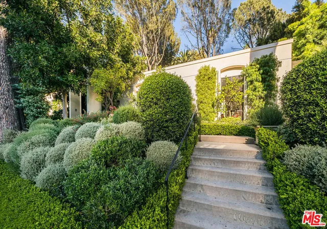 Photo 3 of Single family home for sale at 1114 Sutton Way, Beverly Hills, CA 90210 | MLS# 26669883 | Listing updated on 2026-10-06