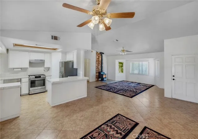 5th image of 15155 Apache, Apple Valley, CA 92307 | MLS# HD26065665