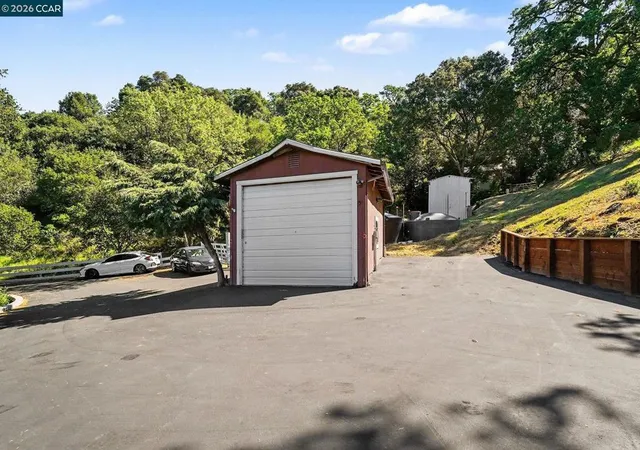 Homes for sale in Martinez, CA | 5745 Alhambra Valley Rd, Martinez, CA 94553 | MLS# 41128649