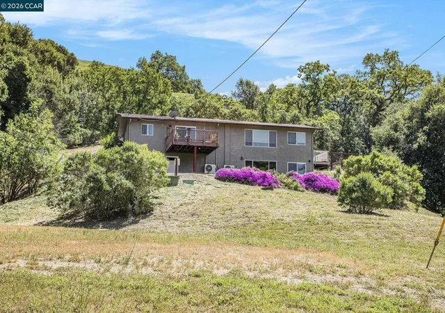 Homes for sale in Martinez, CA | 5745 Alhambra Valley Rd, Martinez, CA 94553 | MLS# 41128649