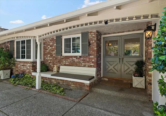 Photo 2 of Single family home for sale at 1722 Sweetbriar Dr, San Jose, CA 95125 | MLS# ML82040111 | Listing updated on 2026-09-30