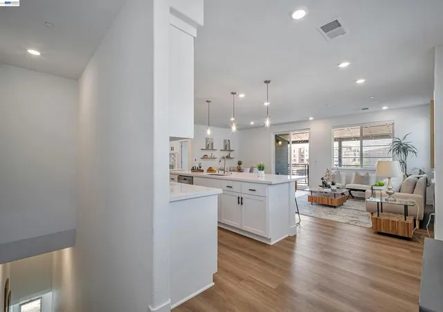 4th image of 675 Delve Ct, Hayward, CA 94544 | MLS# 41128681