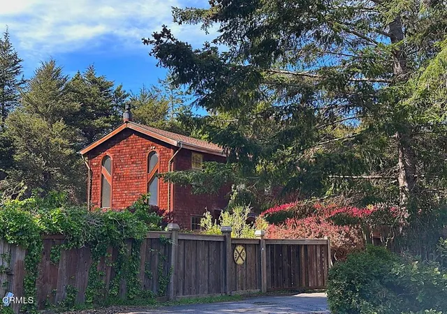 Homes for sale in Mendocino, CA | 10360 Gary Ln, Mendocino, CA 95460 | MLS# C1-11308