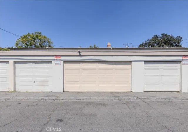 3rd image of 1800 W Gramercy Ave, Anaheim, CA 92801