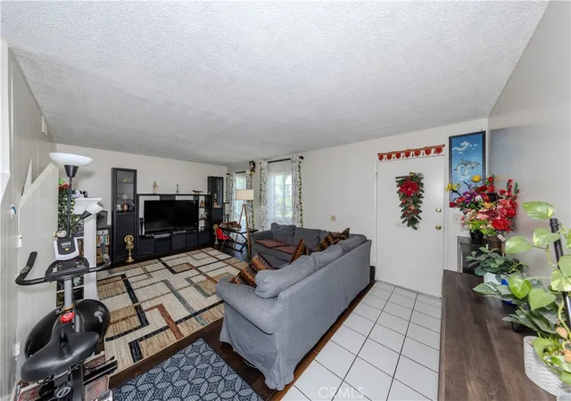 5th image of 1800 W Gramercy Ave, Anaheim, CA 92801