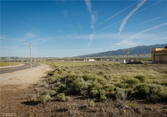 Photo 1 of Land for sale at 8 Challenger Dr, Tehachapi, CA 93561 | MLS# HD26065983 | Listing updated on 2026-09-30