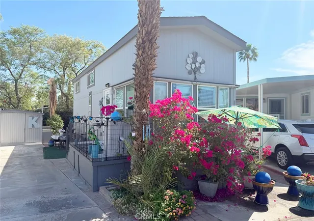 Photo 3 of Manufactured home for sale at 69801 Ramon #193, Cathedral City, CA 92234 | MLS# OC26066004 | Listing updated on 2026-03-26