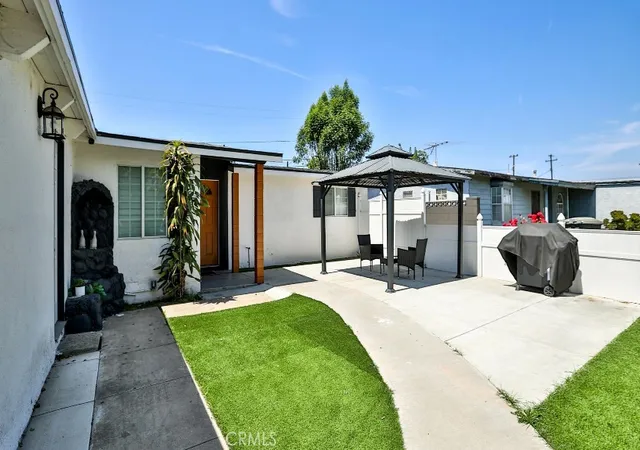 Photo 3 of Single family home for sale at 10301 Antigua St, Anaheim, CA 92804 | MLS# PW26065266 | Listing updated on 2026-09-26