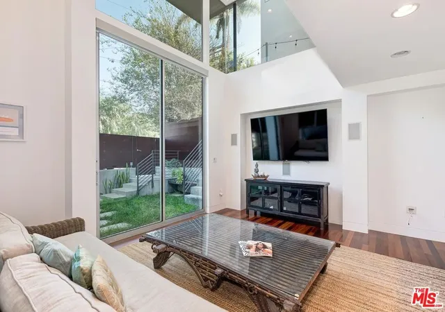 Photo 3 of Single family home for sale at 111 Eastwind St, Marina Del Rey, CA 90292 | MLS# 26665671 | Listing updated on 2026-09-22
