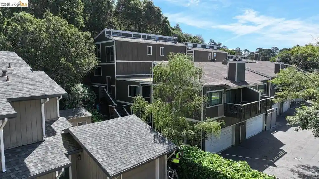 Listing Photo 35 - Condo for sale in 5400 Mountain Blvd located at 5400 Mountain Blvd, Oakland, CA 94619 - Unit #120