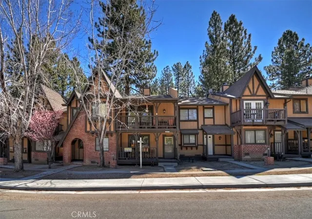 Photo 2 of Single family home for sale at 569 Summit Blvd #6, Big Bear Lake, CA 92315 | MLS# IG26066106 | Listing updated on 2026-05-19