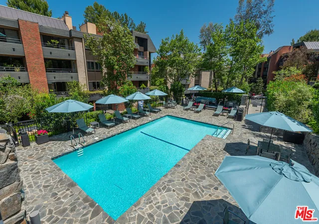 Homes for sale in Encino, CA | 4736 Park Encino Ln #215, Encino, CA 91436 | MLS# 26669857