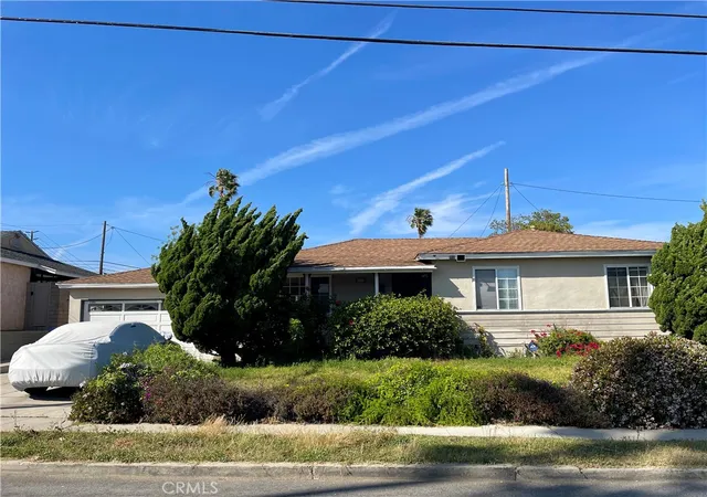 Photo 1 of Sale Pending at 2105 Havemeyer Ln, Redondo Beach, CA 90278 | MLS# SB26066438 | Listing updated on 2026-04-02