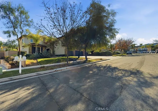 3rd image of 2947 Gilbert Ave, Corona, CA 92881 | MLS# CV26066486