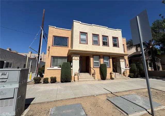 Photo 2 of Sale Pending at 617 West 3rd St, Long Beach, CA 90802 | MLS# PW26065075 | Listing updated on 2026-09-30
