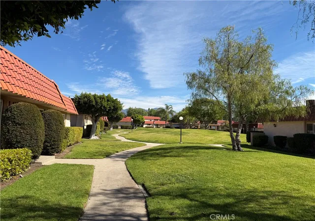 Homes for sale in Lake Forest, CA | 25365 Via Verde, Lake Forest, CA 92630 | Houzeo