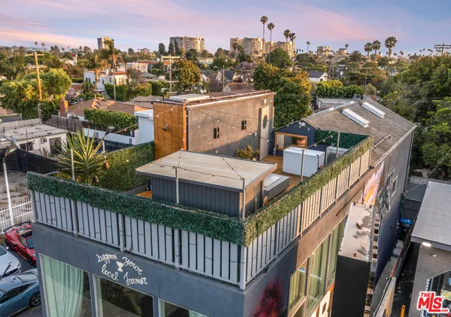 2nd image of 2515 Lincoln Blvd, Venice, CA 90291 | MLS# 26670309