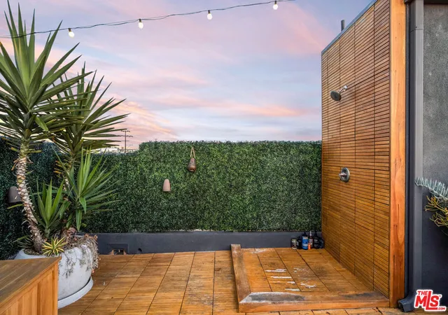 5th image of 2515 Lincoln Blvd, Venice, CA 90291 | MLS# 26670309
