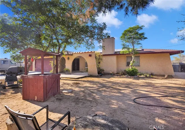 Photo 2 of Single family home for sale at 12790 Patoka Ct, Apple Valley, CA 92308 | MLS# HD26066667 | Listing updated on 2026-09-10