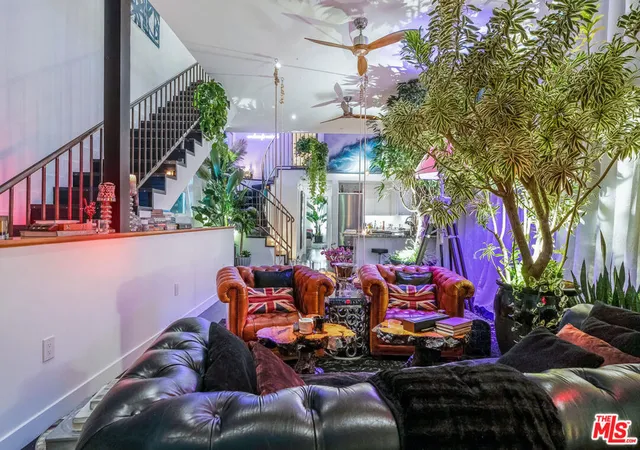 2nd image of 2513 Lincoln Blvd, Venice, CA 90291 | MLS# 26670307