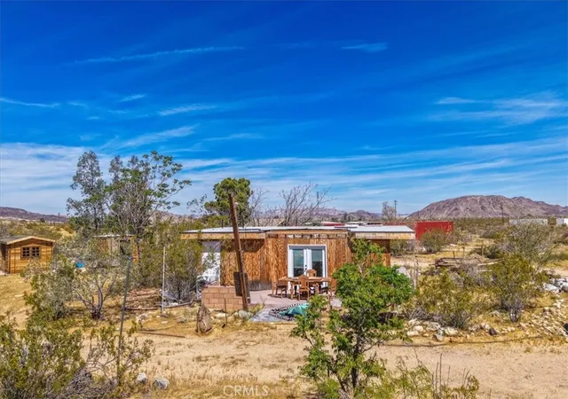 Homes for sale in Landers, CA | 1022 Chuckawalla Rd, Landers, CA 92285 | MLS# JT26066683