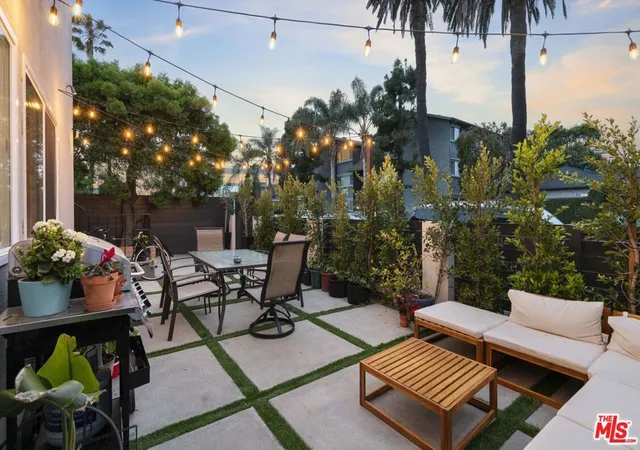 2nd image of 656 Indiana Ave, Venice, CA 90291 | MLS# 26662795