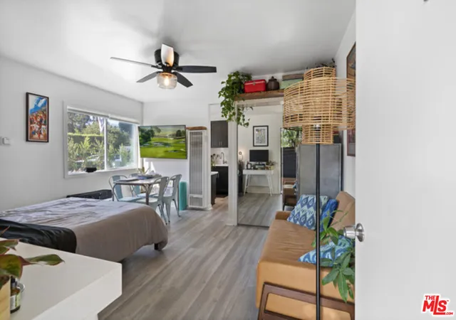 4th image of 656 Indiana Ave, Venice, CA 90291 | MLS# 26662795