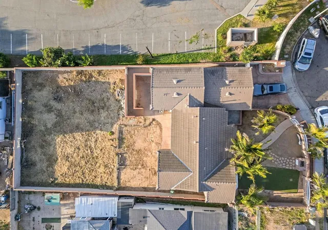 4th image of 330 Willie James Jones Ave, San Diego, CA 92102 | MLS# 260007290SD