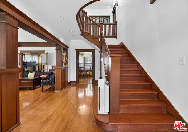 2nd image of 867 S Bronson Ave, Los Angeles, CA 90005 | MLS# 26669983