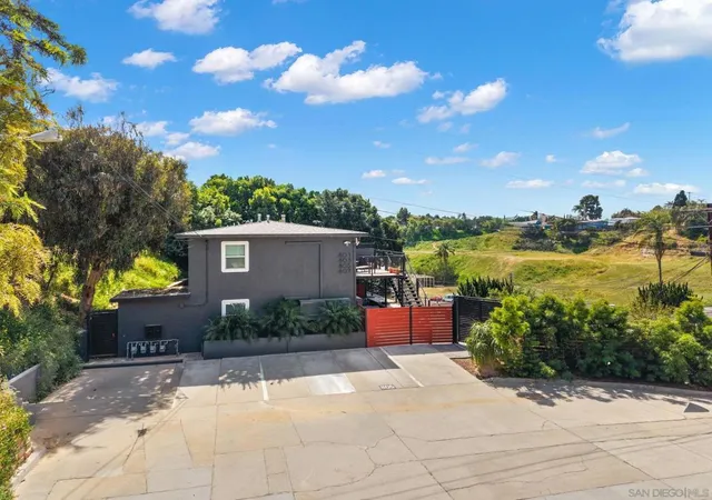 Photo 4 of Multi family home for sale at 801 807 Torrance St, San Diego, CA 92103 | MLS# 260007304SD | Listing updated on 2026-09-09
