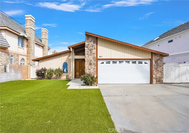 Homes for sale in Victorville, CA | 18063 Mariner Dr, Victorville, CA 92395 | MLS# CV26063767