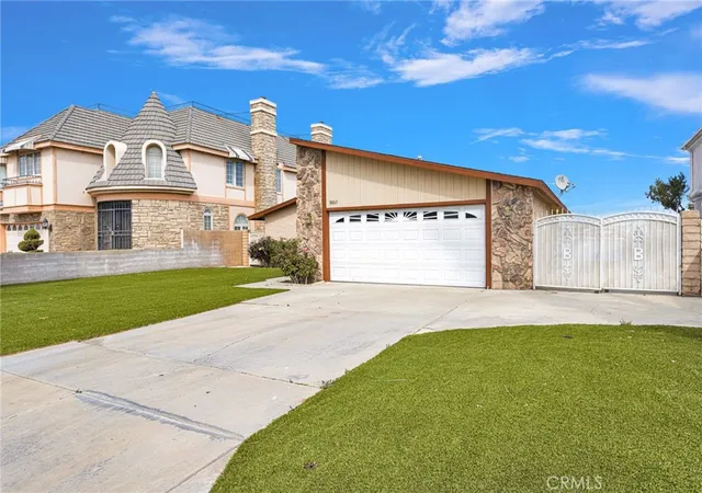 Homes for sale in Victorville, CA | 18063 Mariner Dr, Victorville, CA 92395 | MLS# CV26063767