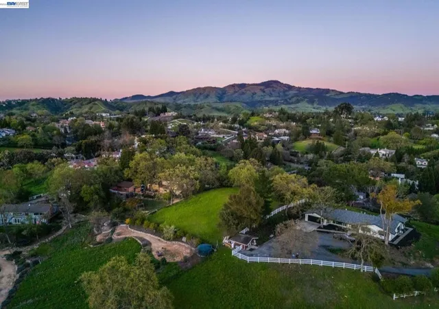 5th image of 3 Ohlson Ln, Danville, CA 94526 | MLS# 41128920
