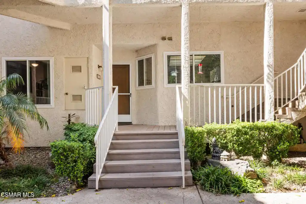 Listing Photo 1 - Condo for sale in 3354 Darby St located at 3354 Darby St, Simi Valley, CA 93063 - Unit #313