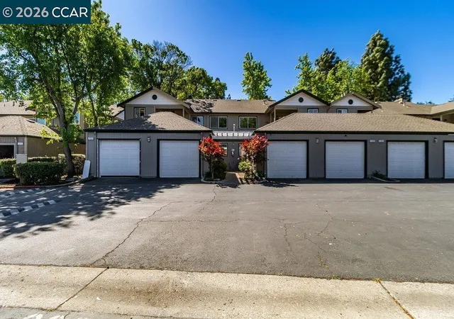 Photo 2 of Townhouse for sale at 1123 Chadwick Cir, Bay Point, CA 94565 | MLS# 41128942 | Listing updated on 2026-09-30