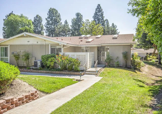 Homes for sale in Laguna Woods, CA | 447 Ave Sevilla #E, Laguna Woods, CA 92637 | MLS# OC26064724