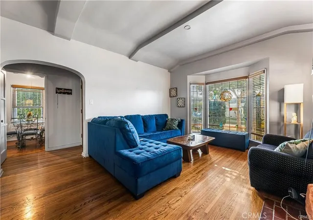 3rd image of 3786 Dublin, Los Angeles, CA 90018 | MLS# SR26067021