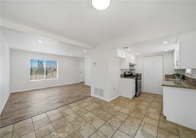 3rd image of 3469 Columbia, Riverside, CA 92501 | MLS# CV26067009