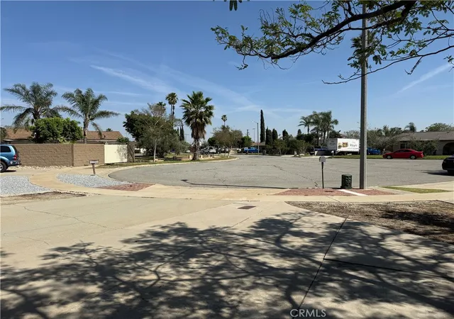 4th image of 16212 Owen, Fontana, CA 92335 | MLS# IV26067054