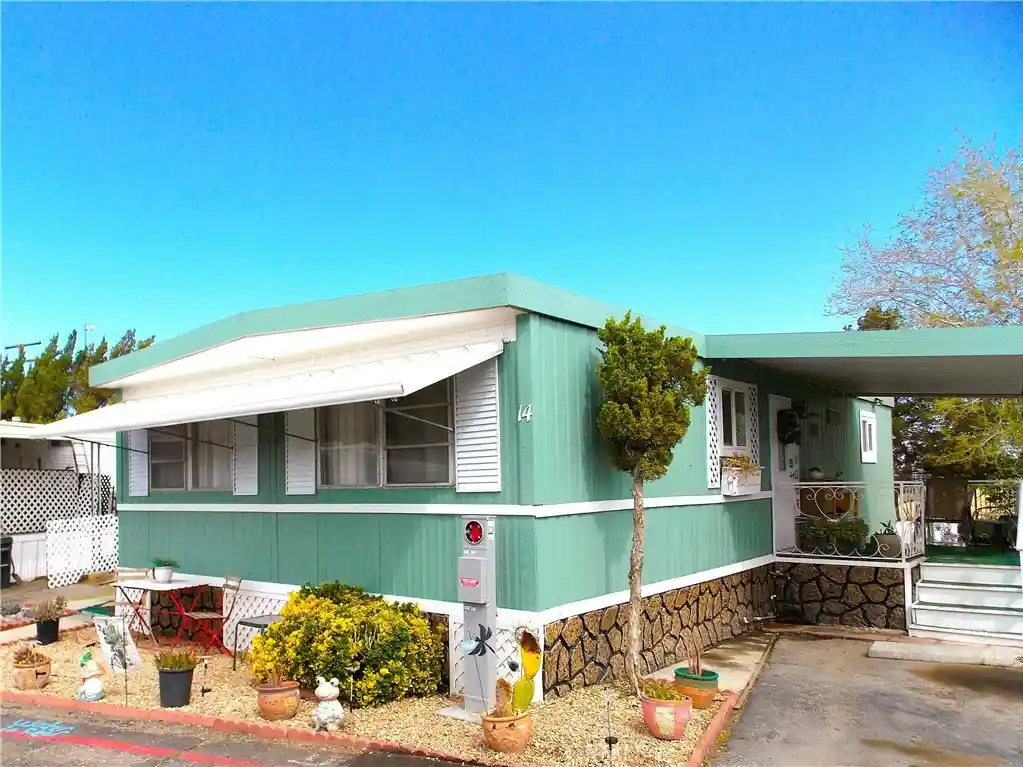 Photo 1 of Sale Pending at 21922 Ottawa Rd #14, Apple Valley, CA 92308 | MLS# IG26065180 | Listing updated on 2026-10-14